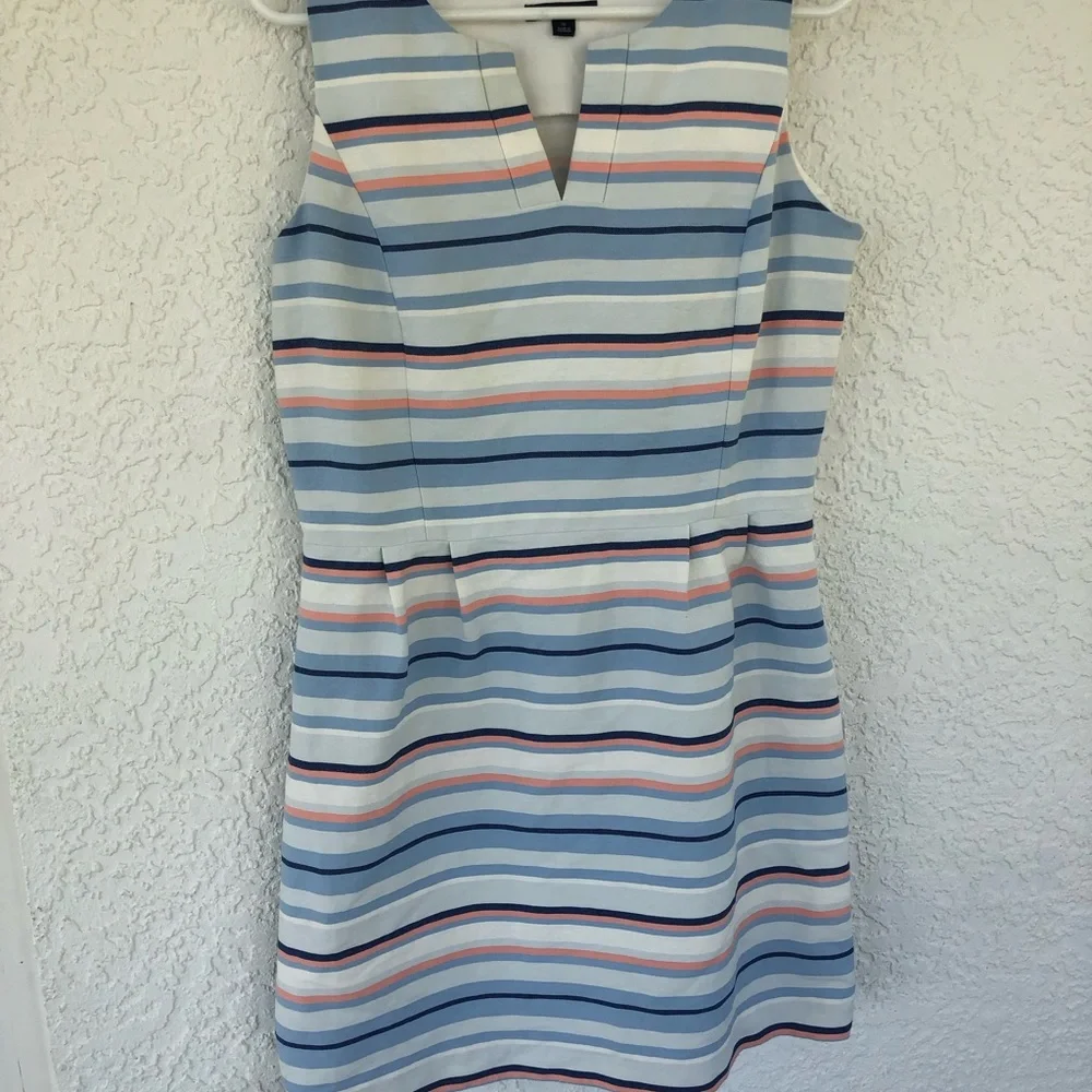 White and Blue V-Neck Sheath Mini Dress - Picture 2 of 3